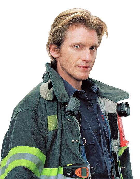 火线救援.第二季[全13集][简繁英字幕].Rescue.Me.S02.1080p.NF.WEB-DL.AAC.2.0.H.264-BlackTV 23.15GB  